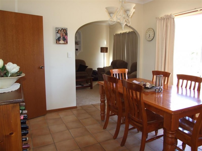 103 Twentysixth St, Renmark SA 5341
