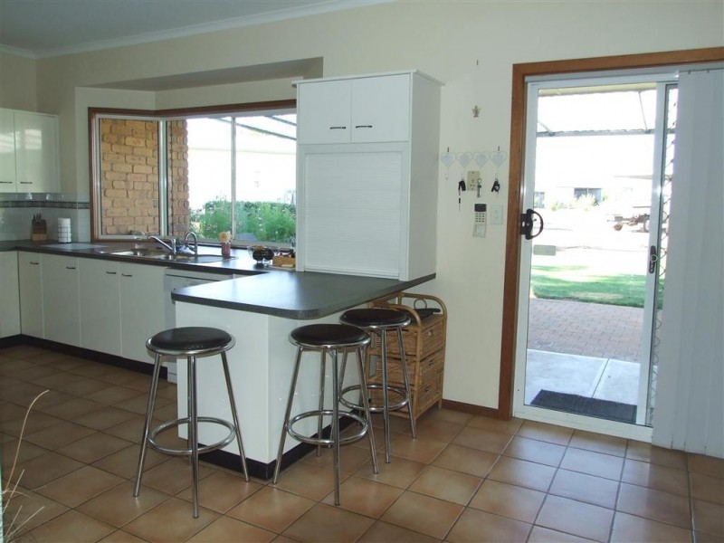 103 Twentysixth St, Renmark SA 5341