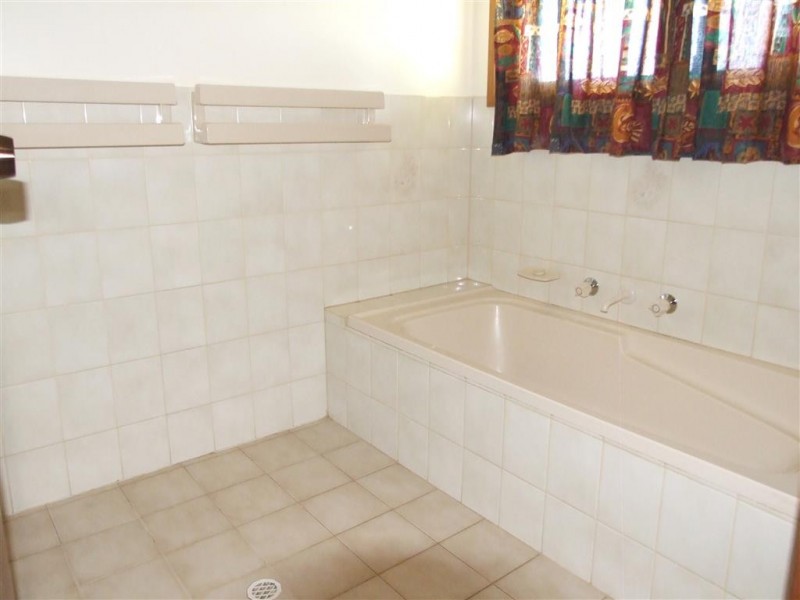 103 Twentysixth St, Renmark SA 5341