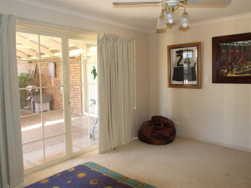 33 Von Bertouch Rd Winkie via, Berri SA 5343
