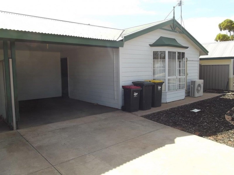 28A Quandong Street, Roxby Downs SA 5725
