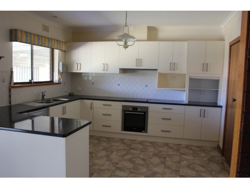 17 Hardwick Street, Barmera SA 5345