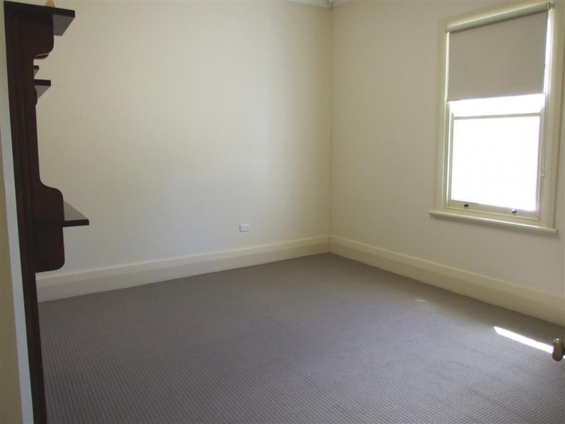 3 Barwell Ave, Barmera SA 5345