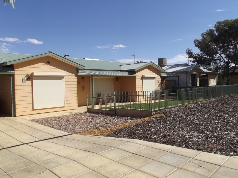 7 Coolibah Drive, Roxby Downs SA 5725