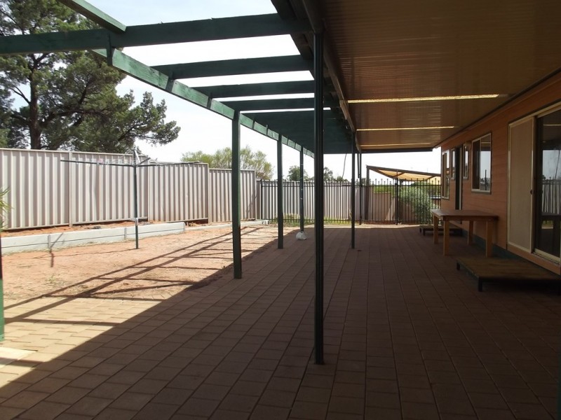 11 Eyre Court, Roxby Downs SA 5725