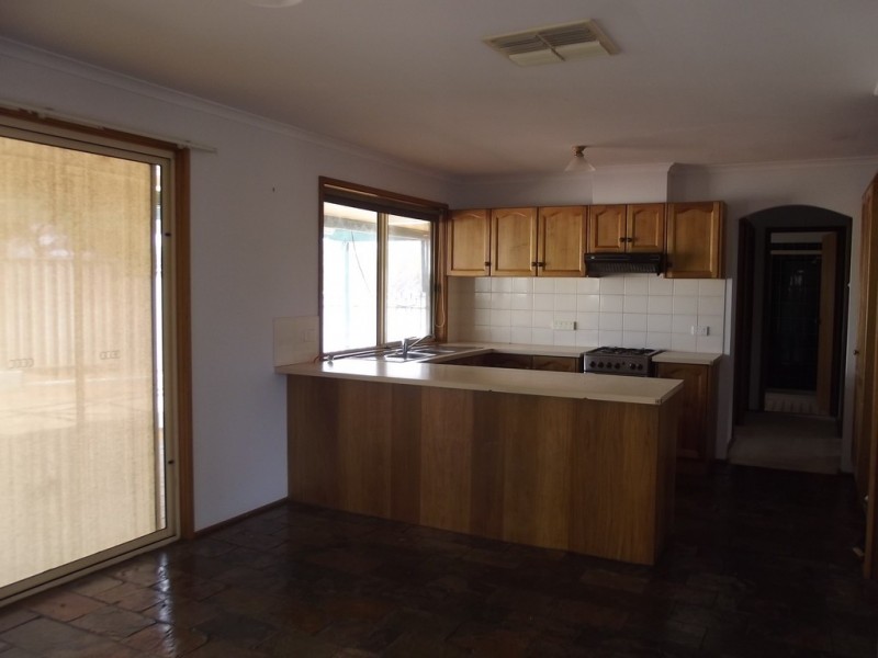11 Eyre Court, Roxby Downs SA 5725