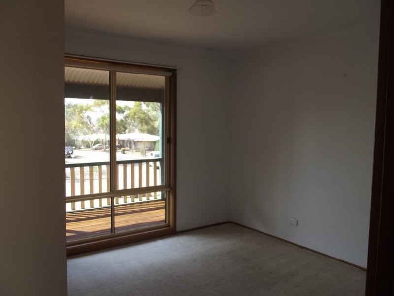 11 Eyre Court, Roxby Downs SA 5725