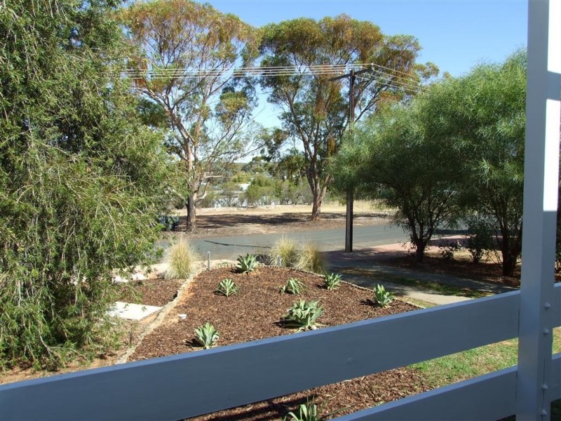 41 Railway Tce, Paringa SA 5340