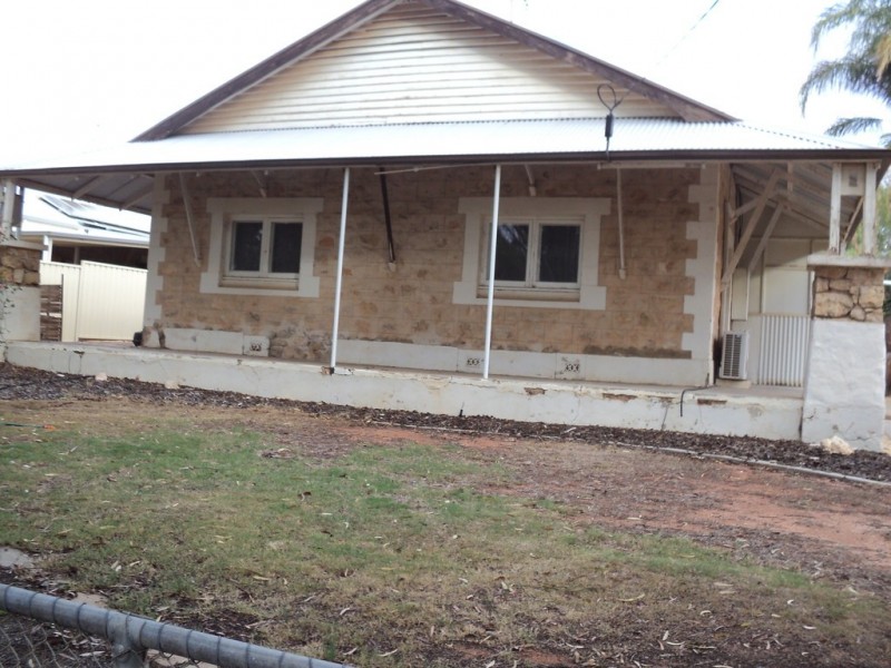 27 Laffer Street, Barmera SA 5345