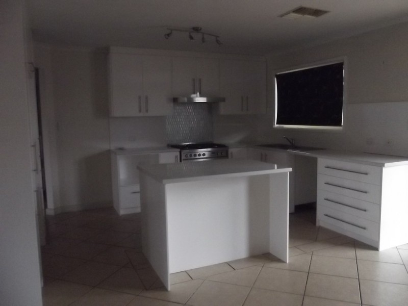 7 Quandong, Roxby Downs SA 5725