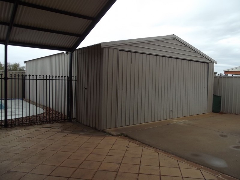 7 Quandong, Roxby Downs SA 5725
