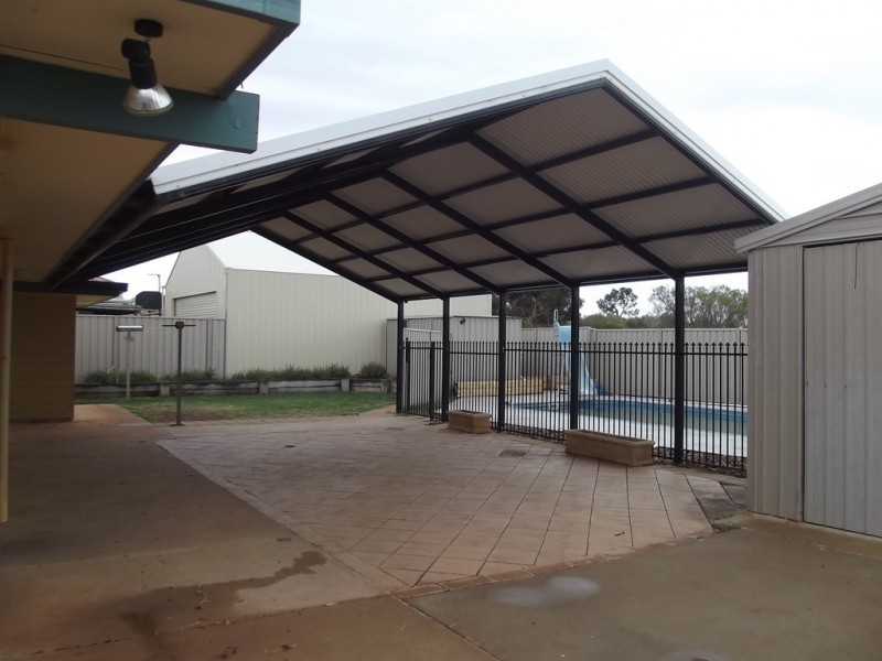 7 Quandong, Roxby Downs SA 5725