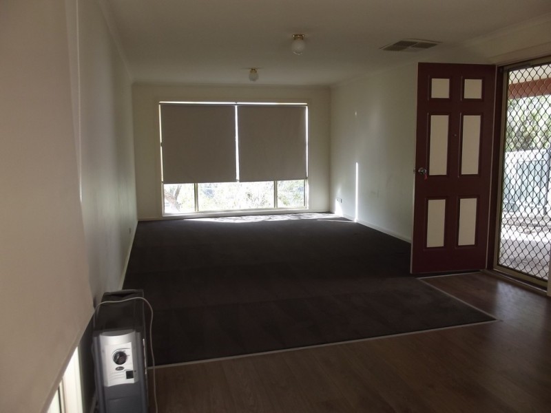 16C Maireana Cct, Roxby Downs SA 5725