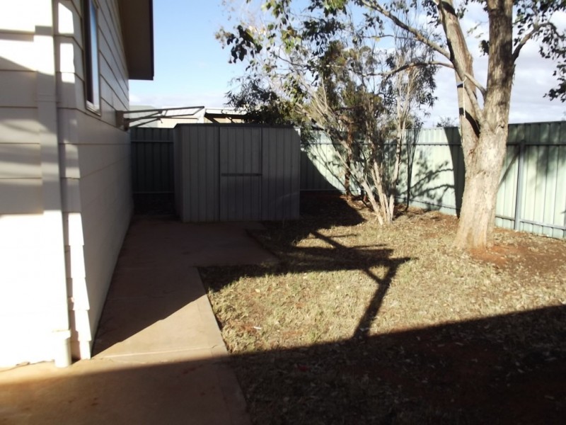16C Maireana Cct, Roxby Downs SA 5725