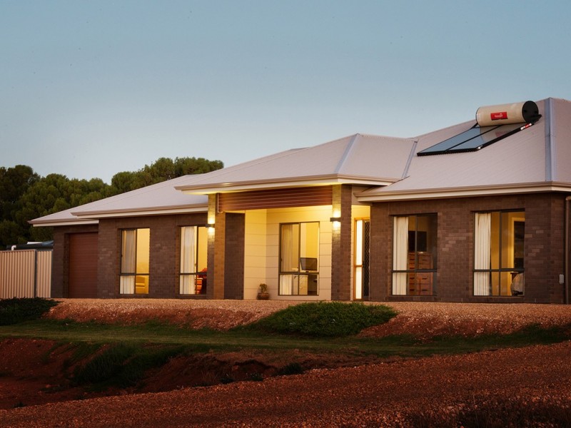 90 Gurney road, Loxton SA 5333