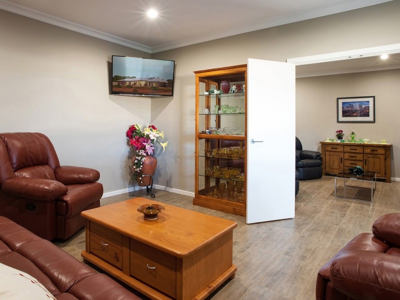 90 Gurney road, Loxton SA 5333