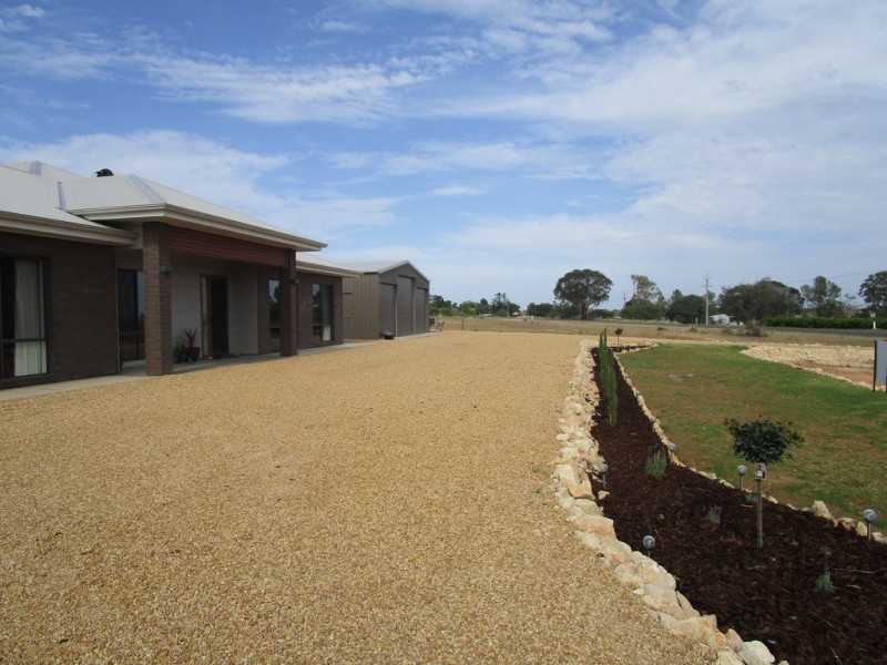 90 Gurney road, Loxton SA 5333