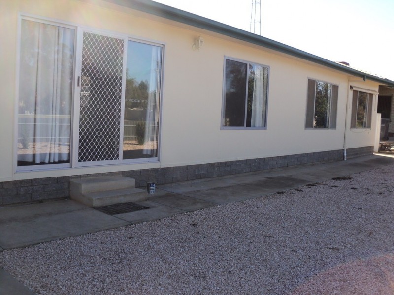 25 Mortimer Rd, Berri SA 5343