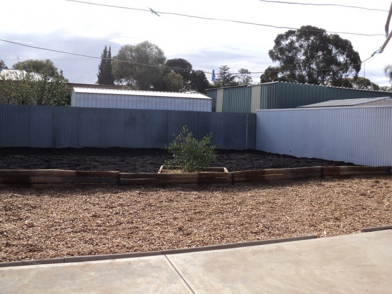 25 Mortimer Rd, Berri SA 5343