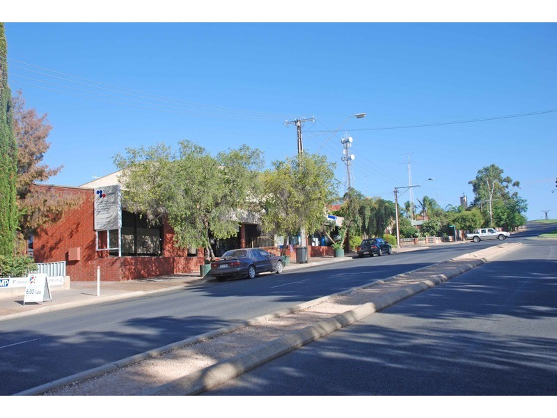 27 Vaughan Terrace, Berri SA 5343