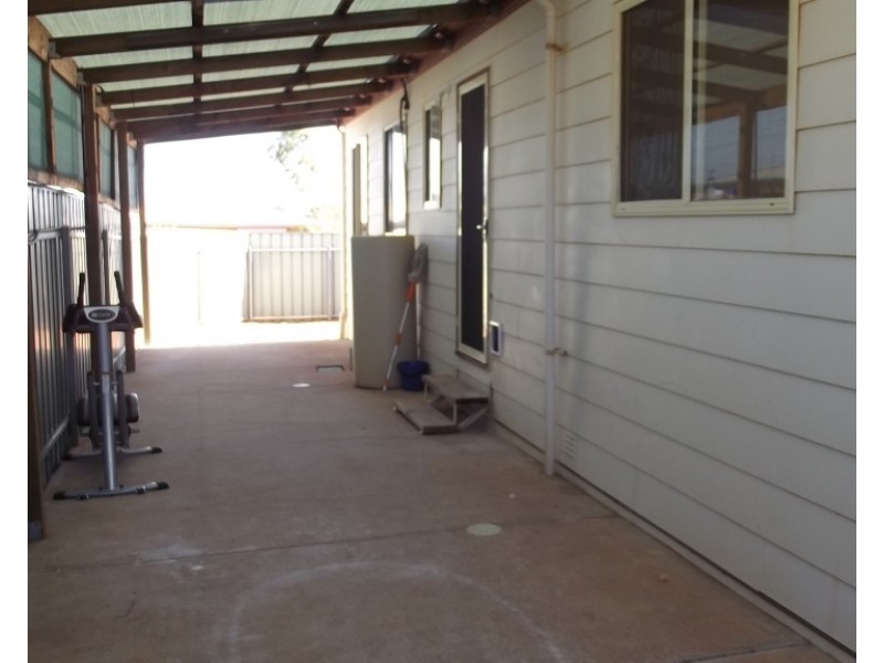 46C Aquila Boulevard, Roxby Downs SA 5725