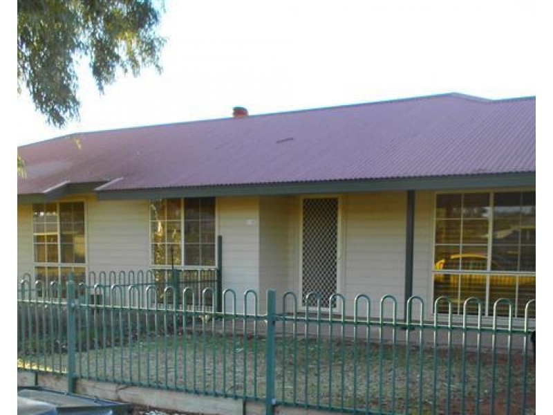 19 Santalum Way, Roxby Downs SA 5725