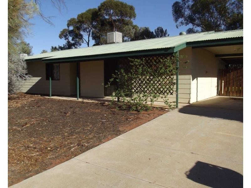 49 HERMIT STREET, Roxby Downs SA 5725