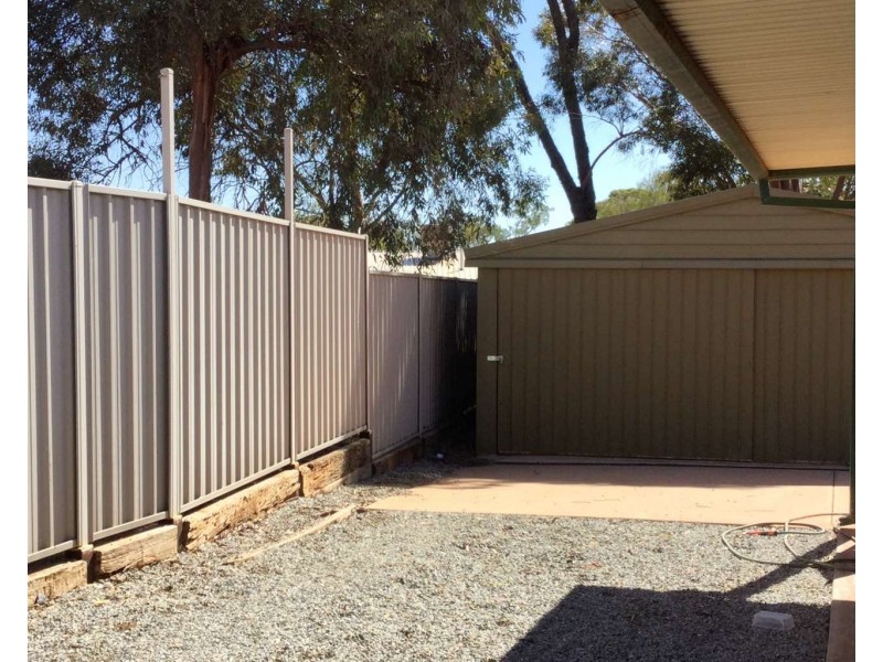 15 Mulgaria Street, Roxby Downs SA 5725