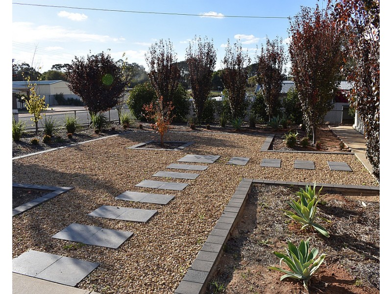 39 Acacia Crescent, Loxton SA 5333