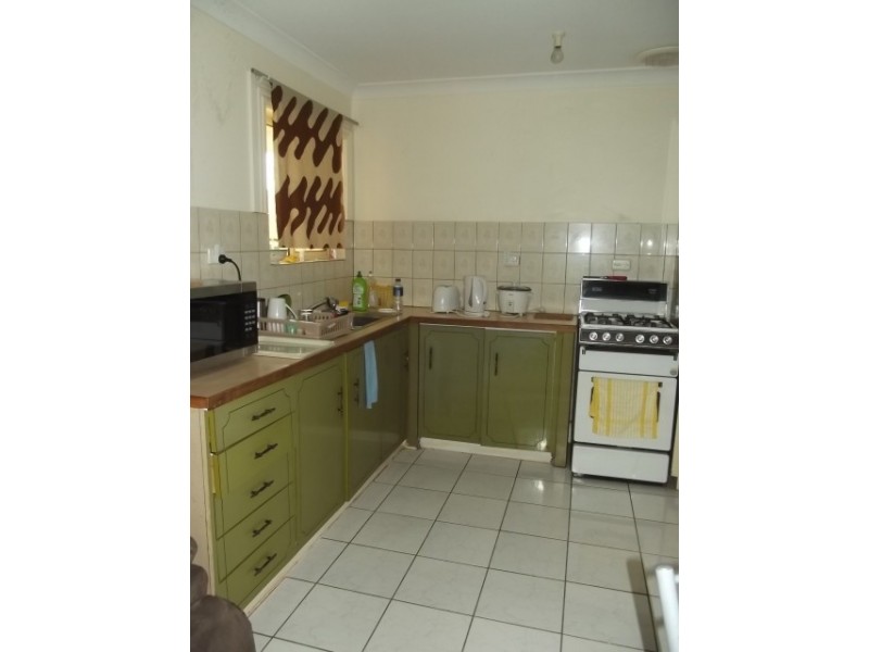 1 and 2, 302 Eyre St, Coober Pedy SA 5723