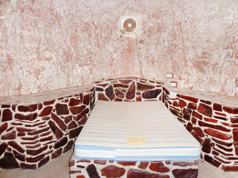 1 Jelly Cres, Coober Pedy SA 5723