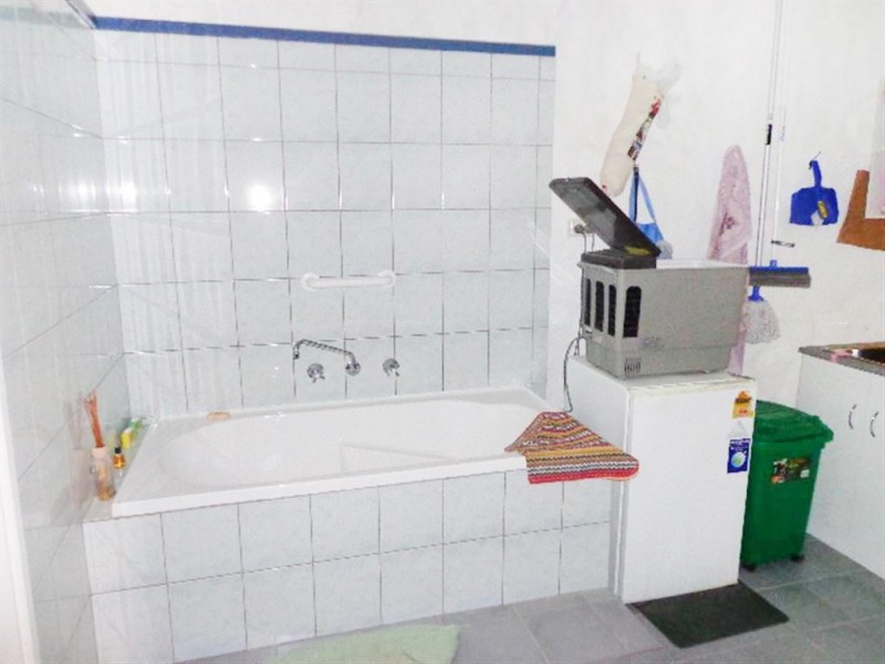 Lot 1121 Helmis, Coober Pedy SA 5723