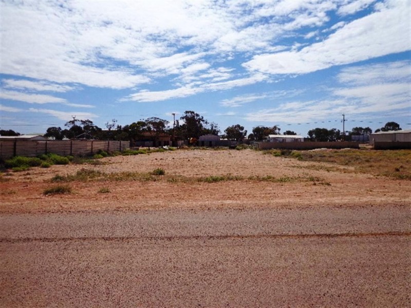 802 – 806 Van Brugge St + Miller St, Coober Pedy SA 5723