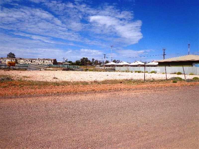 802 – 806 Van Brugge St + Miller St, Coober Pedy SA 5723