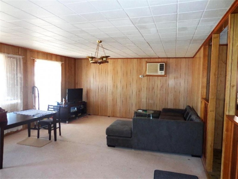 2 Aylett St, Coober Pedy SA 5723