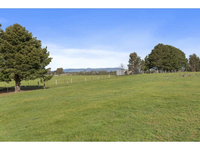 27 MacDonald Court, Kyneton VIC 3444
