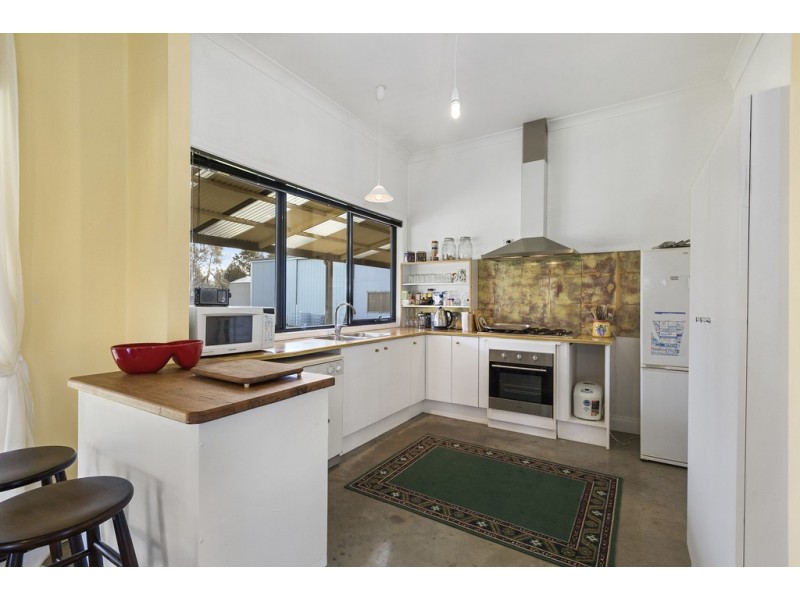 27 MacDonald Court, Kyneton VIC 3444