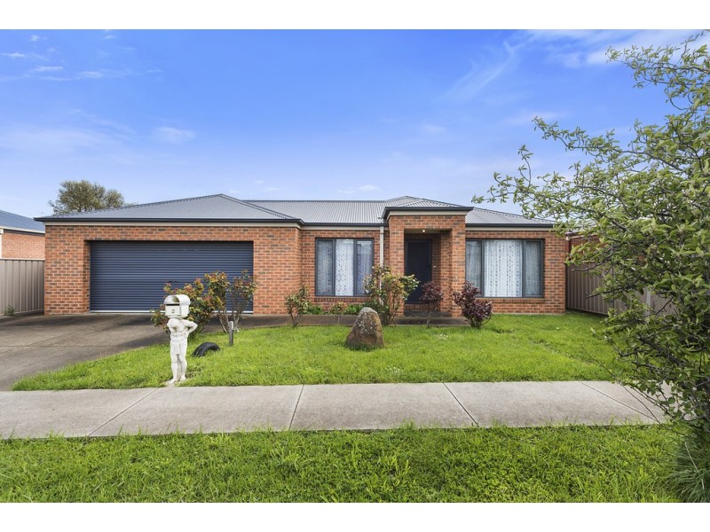 2 James Court, Kyneton VIC 3444