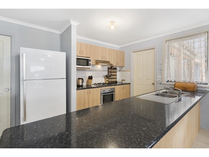2 James Court, Kyneton VIC 3444