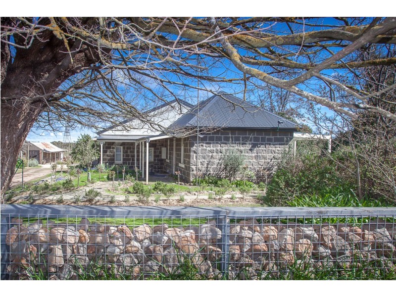 7 Fiddlers Green Road, Kyneton VIC 3444