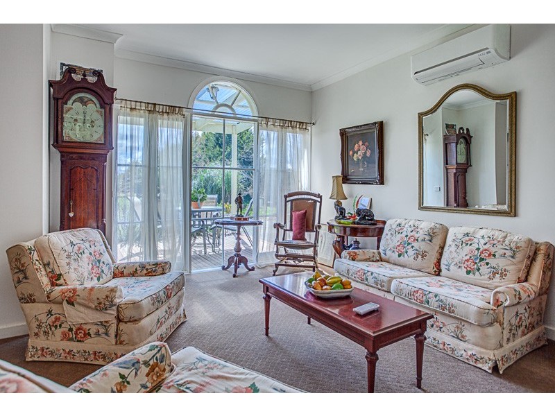 7 Fiddlers Green Road, Kyneton VIC 3444