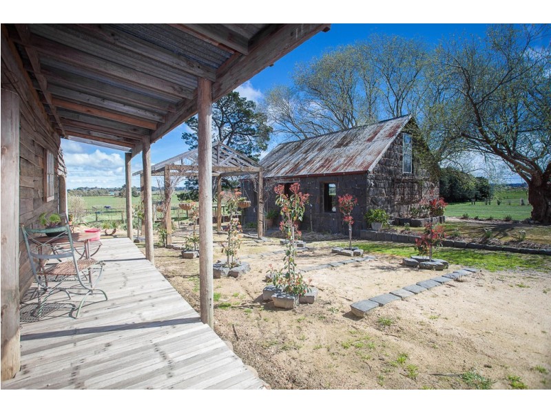 7 Fiddlers Green Road, Kyneton VIC 3444