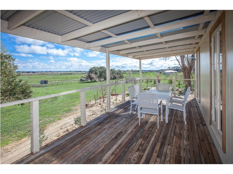 7 Fiddlers Green Road, Kyneton VIC 3444