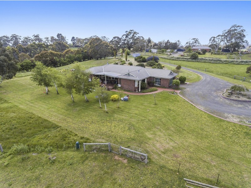 12 Degraves Court, Kyneton VIC 3444
