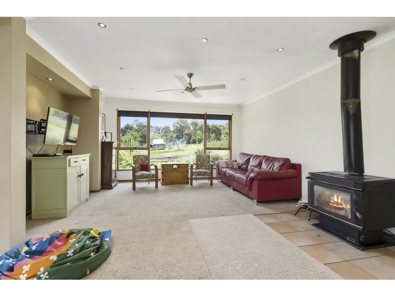 12 Degraves Court, Kyneton VIC 3444