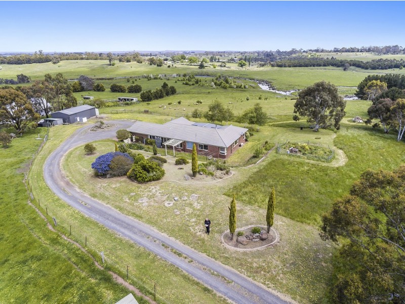 12 Degraves Court, Kyneton VIC 3444