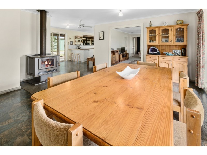 19 Martins Road, Taradale VIC 3447