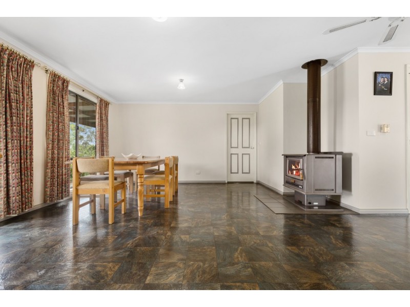 19 Martins Road, Taradale VIC 3447