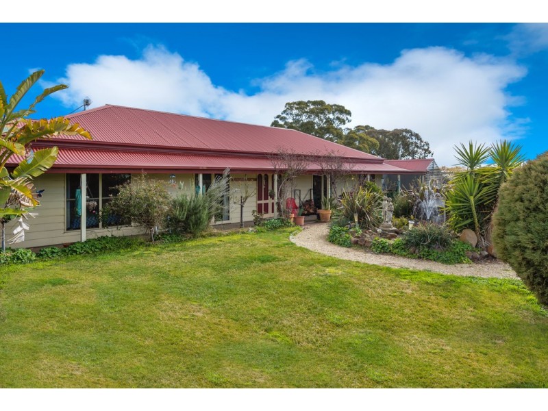 150 Buntings Lane, Glenhope VIC 3444