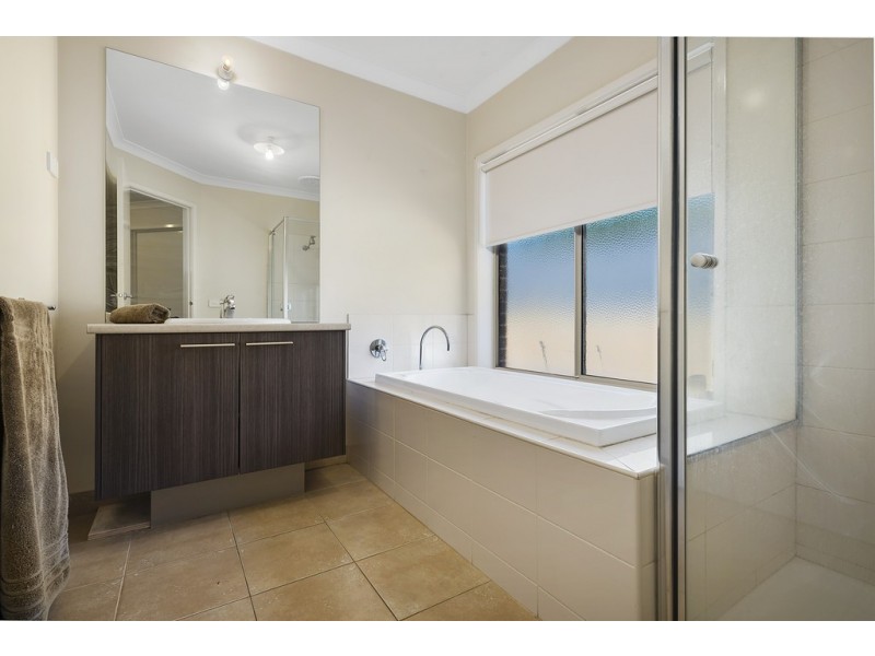 1 Ripplebrook Way, Kyneton VIC 3444